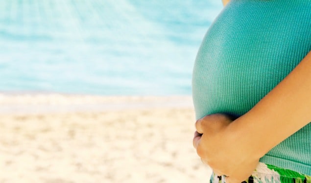 ¿Embarazada en verano? 8 consejos para superar el reto