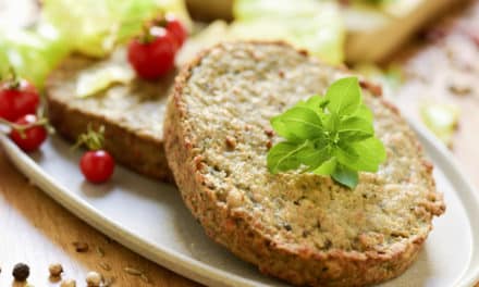 Hamburguesa de garbanzos con quinoa y verduras