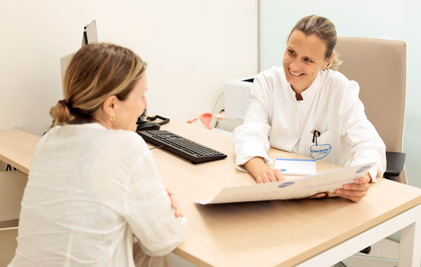 Dexeus Mujer impulsa un programa pionero para abordar de manera precoz y proactiva los primeros síntomas de la menopausia