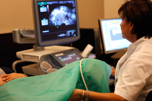 Un amplio estudio demuestra la utilidad de la ecografía ginecológica para detectar el cáncer de ovario en estadios tempranos